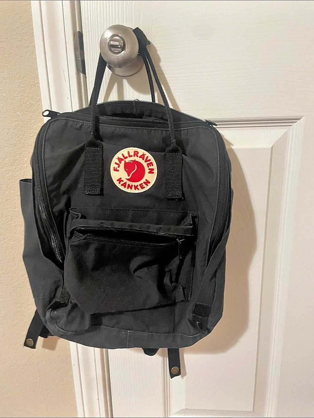 Fjallraven Kanken Backpack in Black